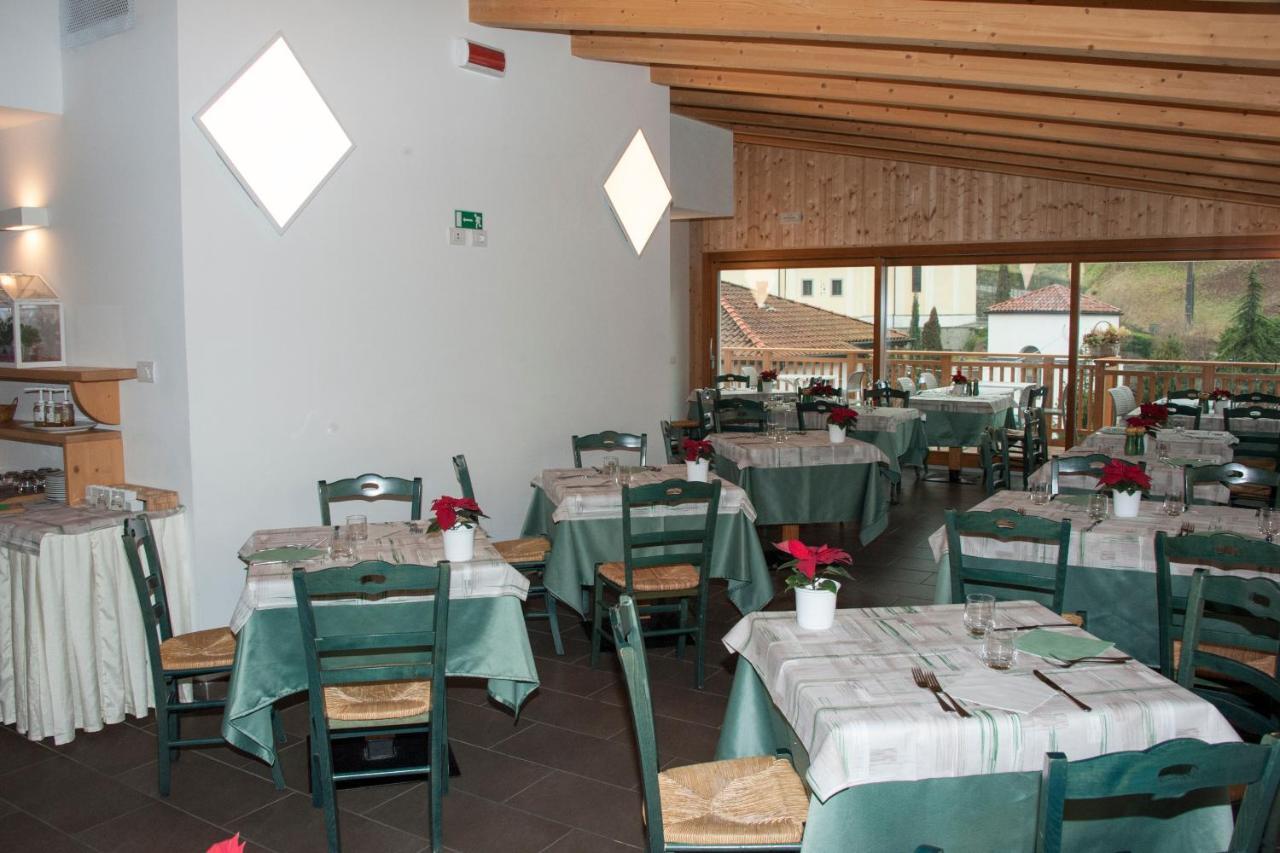 Hotel Locanda Le Tre Oche Molina di Ledro Exterior foto